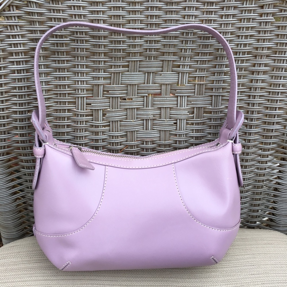 COLE HAAN lavender zipper closure 1 inside pocket